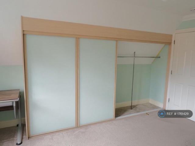 Room for rent in The Galleries, Navestock Side