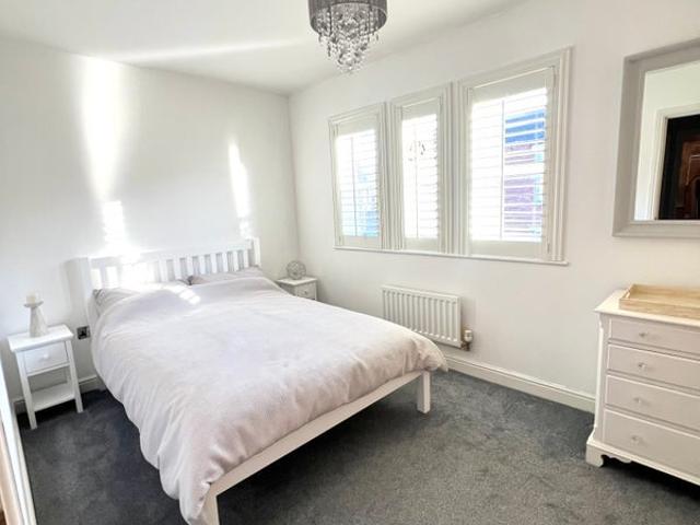 Room for rent in Greenfield, Oldham