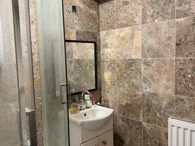 Room for rent in Avebury Estate, Bethnal Green