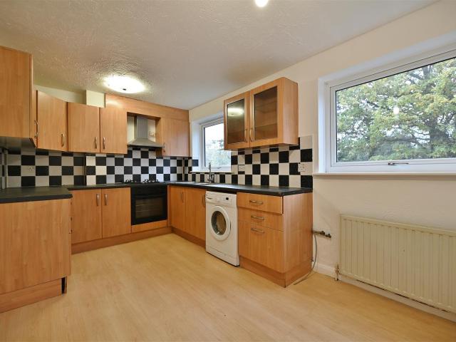 Room for rent in Hainault, Greater London