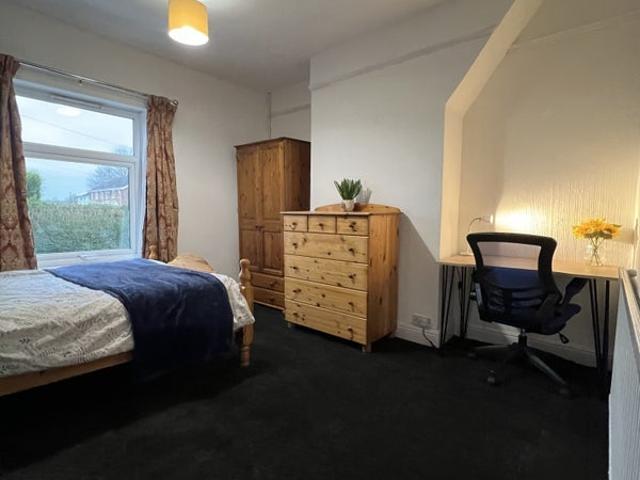 Room for rent in Tunstall, Stoke-on-Trent