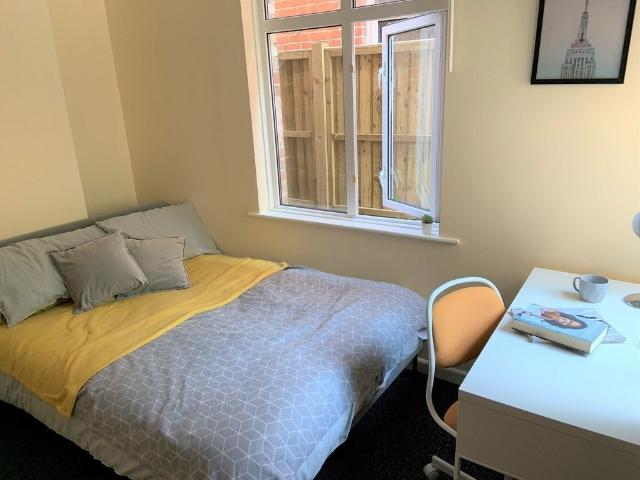 Room for rent in Hill, City Of Southampton