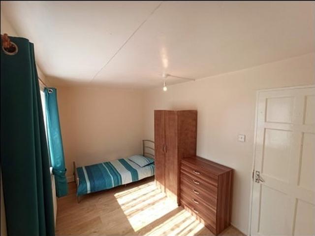 Room for rent in Globe Town, Greater London