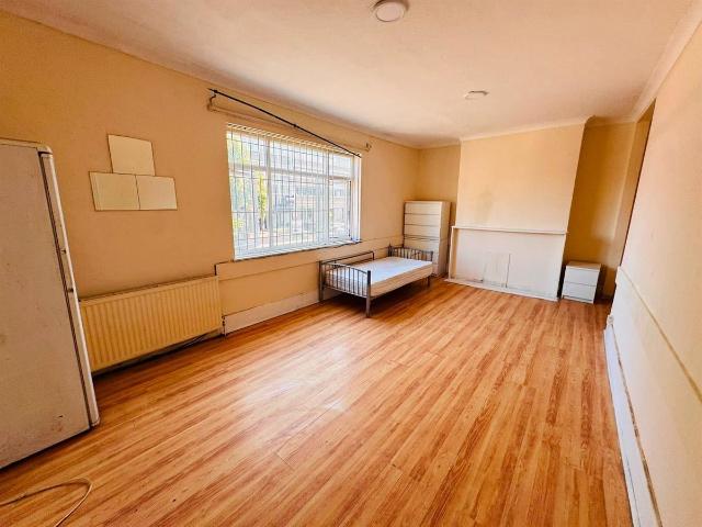 Room for rent in Forest Gate, Greater London