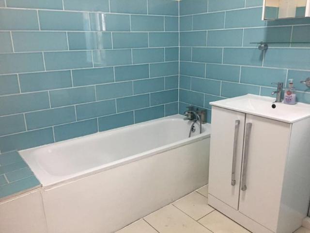 Room for rent in Plashet, Greater London