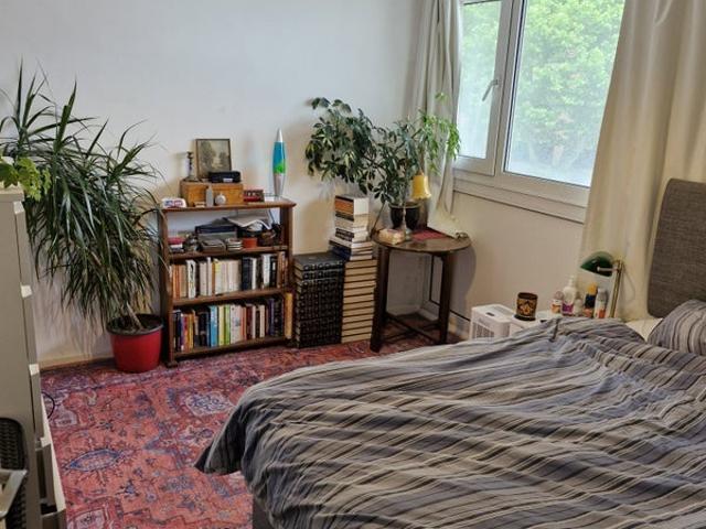 Room for rent in South Lambeth, Greater London