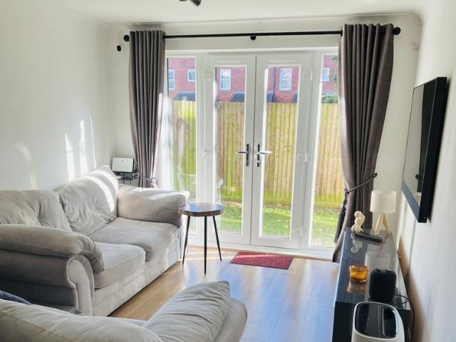 Room for rent in Clapham, Greater London