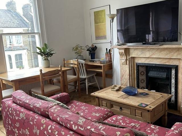 Room for rent in Kensal Town, Greater London