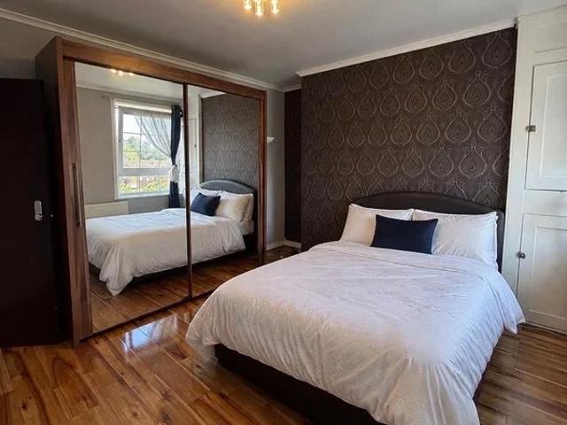 Room for rent in Poplar Grove, Greater London