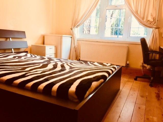 Room for rent in Silvertown, Greater London