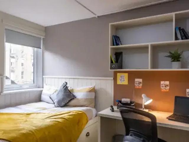 Room for rent in Sciennes, Scotland