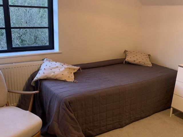 Room for rent in New Southgate, Greater London