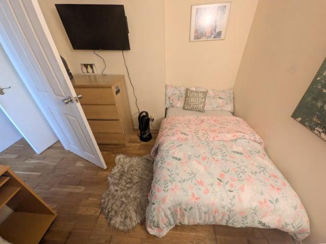 Room for rent in London Borough of Croydon, Forestdale