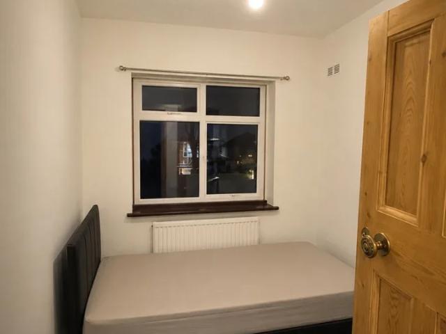 Room for rent in New Malden, Greater London