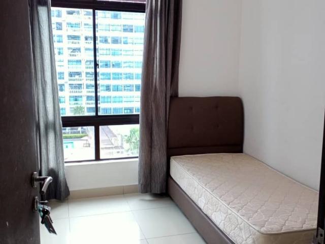 Room for rent in Seri Austin, Johor Bahru