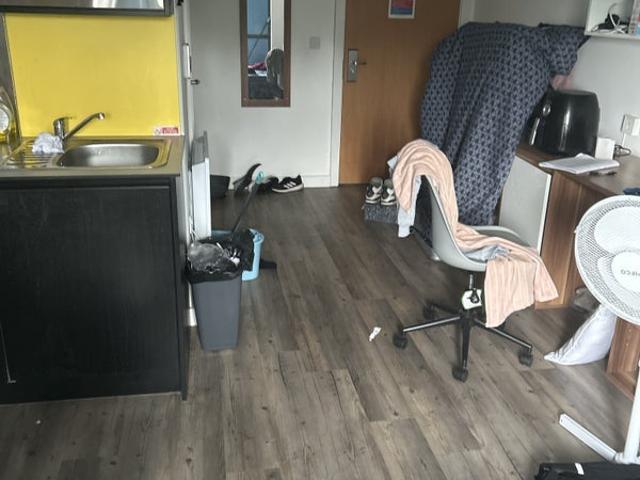 Room for rent in Woodhouse Carr, Leeds