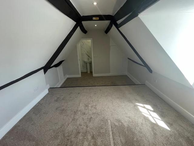 Room for rent in Highworth, Swindon