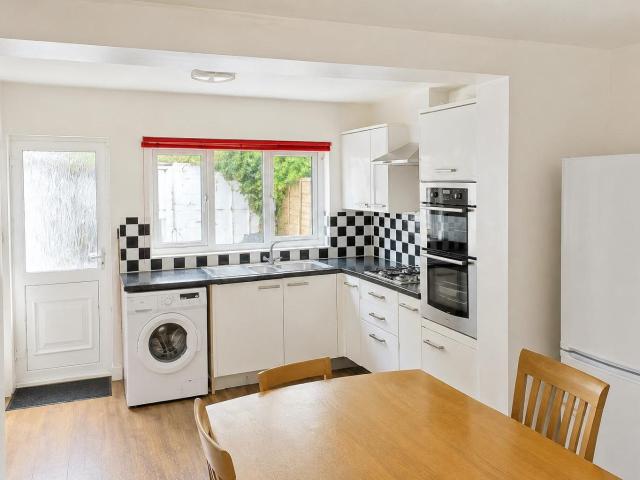 Room for rent in London Borough of Enfield, Greater London