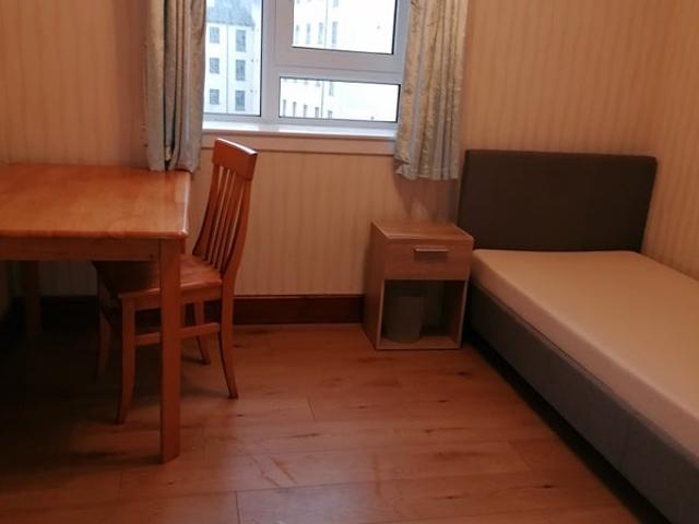 Room for rent in Leith, Scotland