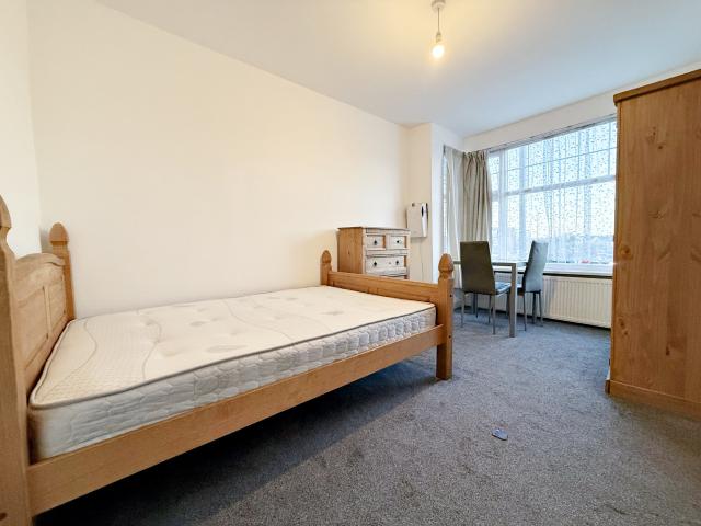 Room for rent in London Borough of Hounslow, Osterley