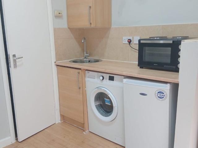Flat for rent in Clapton, Upper Clapton