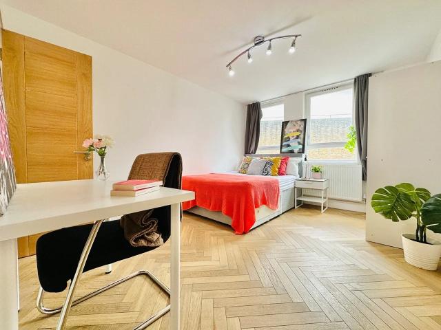 Room for rent in St. George in the East, Wapping