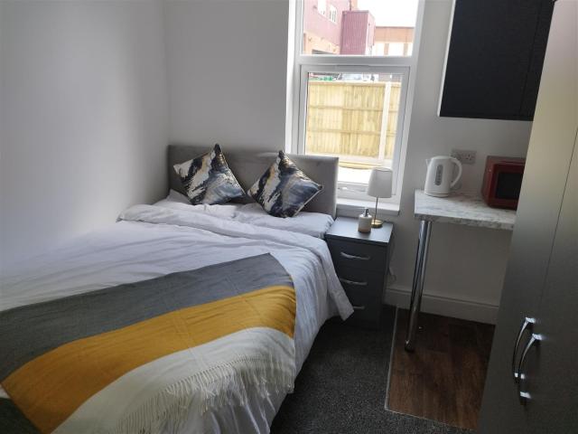 Room for rent in Potters Corner, East Midlands