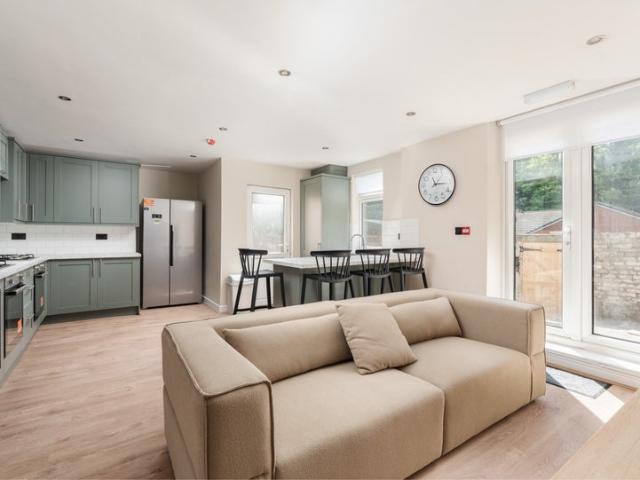 Room for rent in Orrell Park, Calderstones