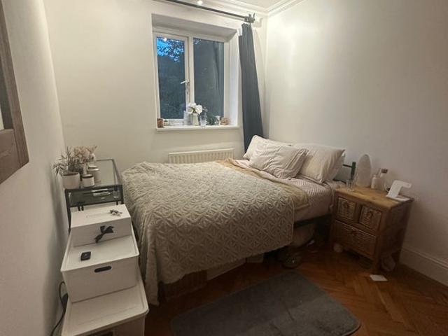 Room for rent in Earlsfield, Greater London