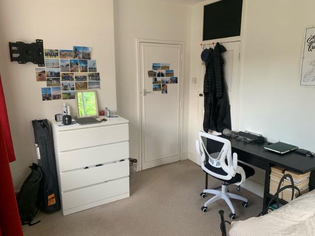 Room for rent in Earlsfield, Greater London