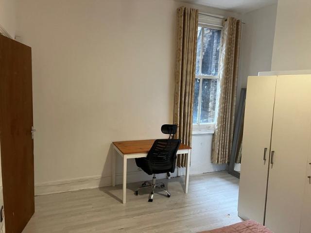 Room for rent in London Borough of Wandsworth, Greater London