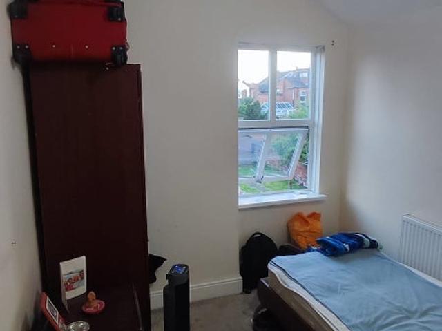 Room for rent in Bearwood, West Midlands
