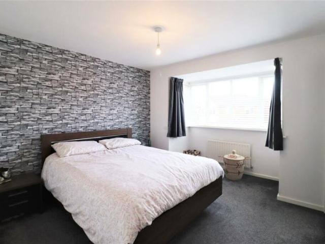 Room for rent in Whitestone, Camp Hill