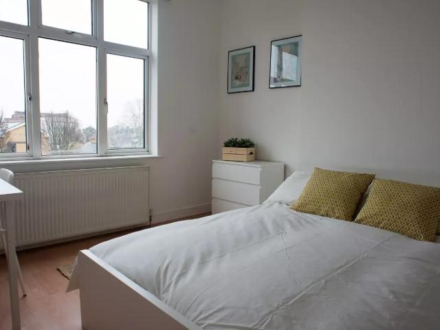 Flat for rent in London Borough of Merton, Greater London