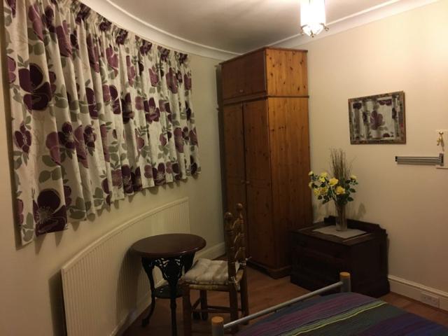 Room for rent in Longlands, Halfway Street