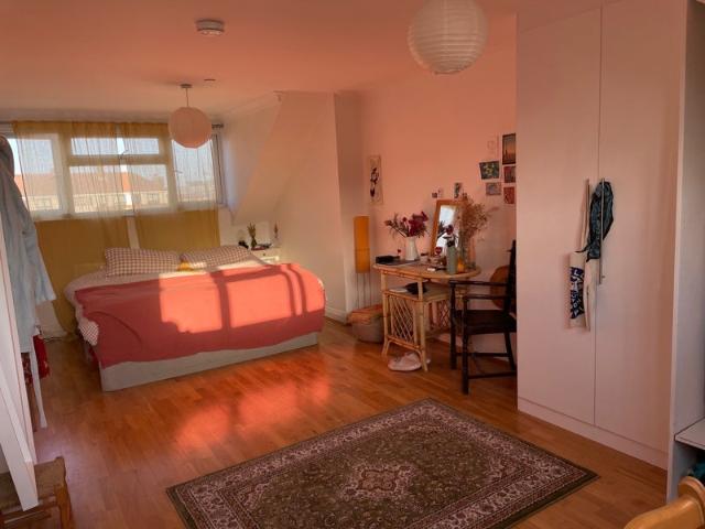 Room for rent in Shacklewell, Greater London