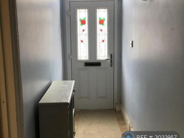 Room for rent in Clay Lake, Gosberton Clough