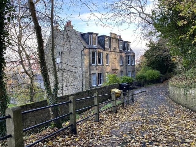 Room for rent in Scotstoun, City of Edinburgh