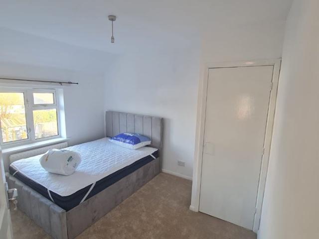 Room for rent in Daws Hill, Cressex