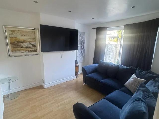 Room for rent in London Borough of Croydon, Selsdon