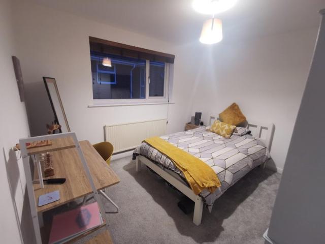 Room for rent in Branksome, Poole