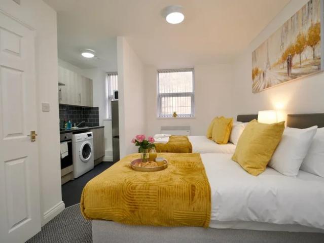 Room for rent in Whetstone, Greater London