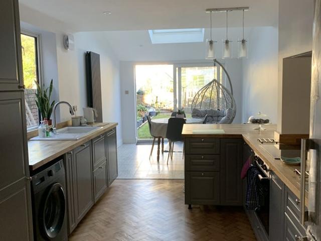 Room for rent in Pengam Green, Falcon Lodge