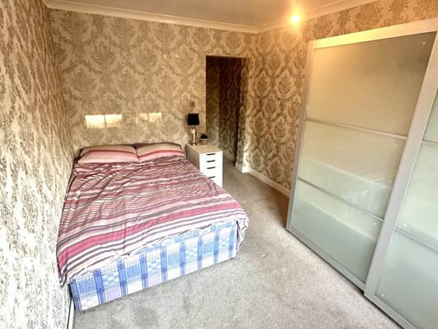 Room for rent in Humberstone, Old Wharf