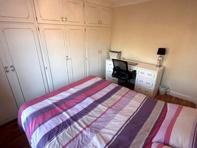Room for rent in Humberstone, Old Wharf