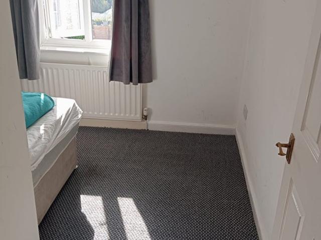 Room for rent in Woodside, Brierley Hill