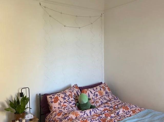 Room for rent in New Southgate, Greater London