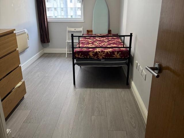 Room for rent in Lower Edmonton, Edmonton