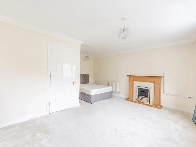 Room for rent in Holywell Estate, North Watford
