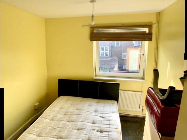 Room for rent in Lower Edmonton, Edmonton